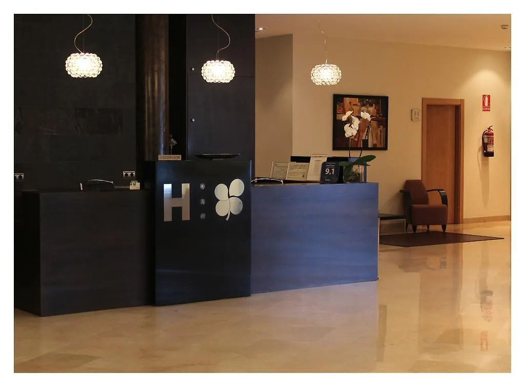 Hotel El Trebol Carboneras 3*,